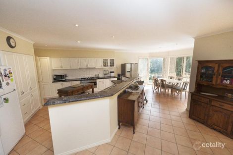 Property photo of 14 The Ridge Roxburgh Park VIC 3064
