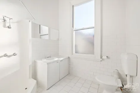 Property photo of 17/17 Charnwood Road St Kilda VIC 3182