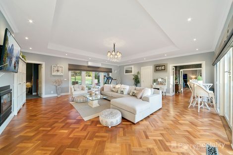 Property photo of 25 Bellbird Close Pakenham VIC 3810