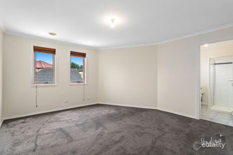 Property photo of 9 Reynolds Lane Kensington VIC 3031