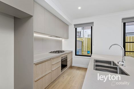 Property photo of 9 Evergreen Boulevard Keysborough VIC 3173