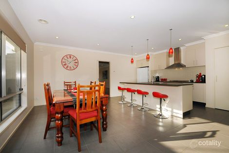 Property photo of 2 Beldale Court Sandhurst VIC 3977