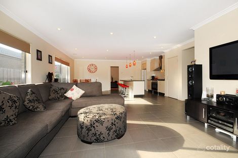 Property photo of 2 Beldale Court Sandhurst VIC 3977