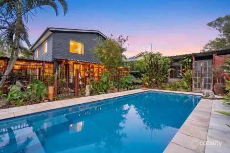 Property photo of 112 Biggs Avenue Beachmere QLD 4510