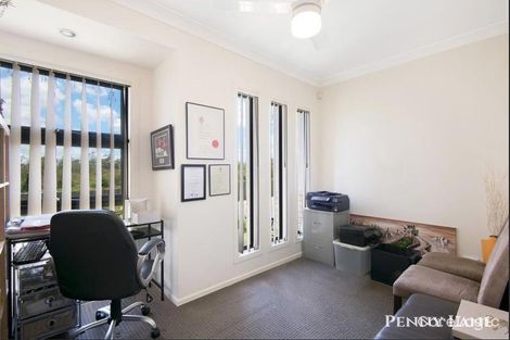 Property photo of 8 Gage Close Durack QLD 4077