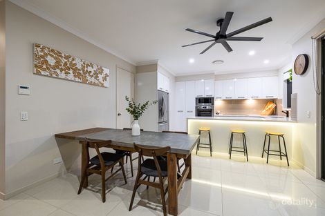 Property photo of 15/10-12 Bainbridge Street Ormiston QLD 4160