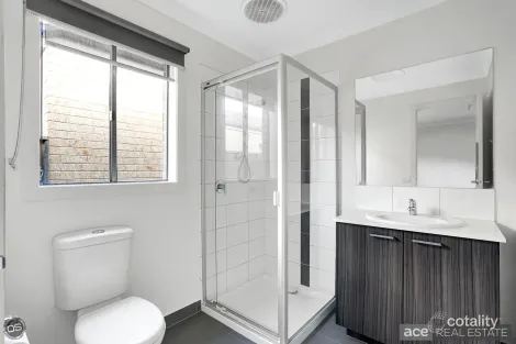 Property photo of 36 Laurence Way Tarneit VIC 3029