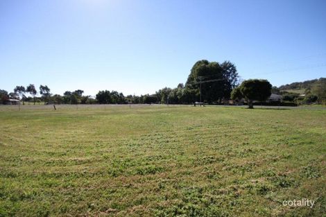 Property photo of 16 Eugene Avenue San Isidore NSW 2650