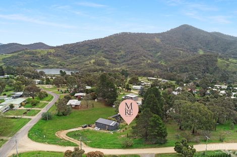 Property photo of 24 Trout Stream Way Macs Cove VIC 3723