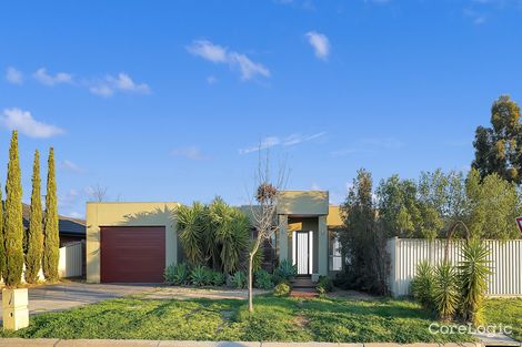 Property photo of 2 Wordsworth Place Truganina VIC 3029