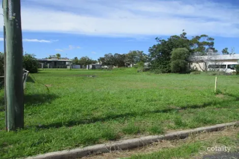 4 Tucker St, Tara, QLD 4421