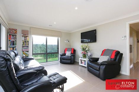 Property photo of 3 Joan Long Street Franklin ACT 2913