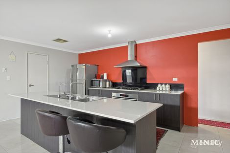 Property photo of 21 Strathclyde Circuit Champion Lakes WA 6111