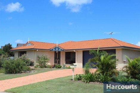 17 Mossman Way, Sandstone Point, QLD 4511