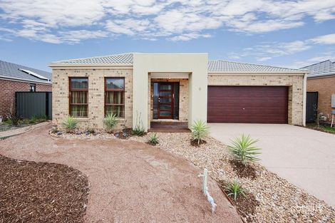 8 Nossal Dr, Point Cook, VIC 3030