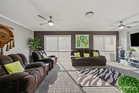 Property photo of 7 Fimbriata Court Ormeau QLD 4208