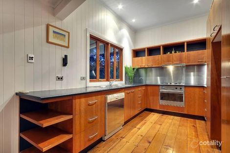 Property photo of 18 Mornington Red Hill QLD 4059