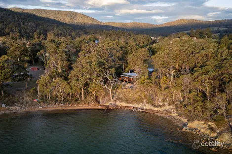 Property photo of 24 Glovers Road Deep Bay TAS 7112