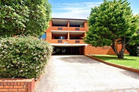 Property photo of 4/8-10 Treves Street Merrylands NSW 2160