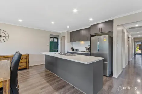 Property photo of 4 Braeview Circuit Evanston SA 5116