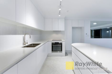 Property photo of 30/18 Commodore Drive Surfers Paradise QLD 4217