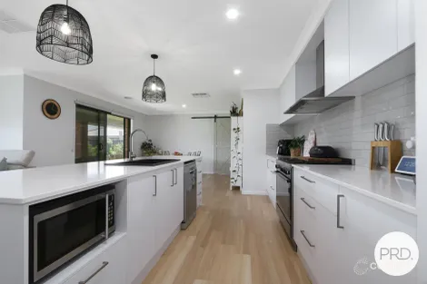 Property photo of 82 Cardiff Drive Thurgoona NSW 2640