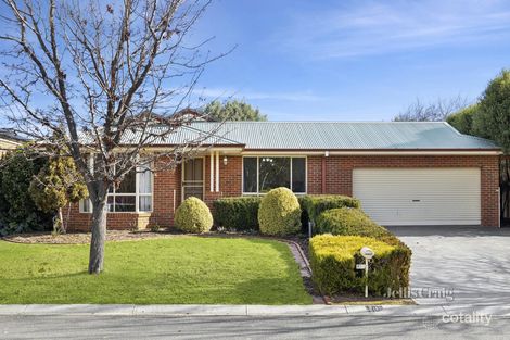 17 Lawrence Park Dr, Castlemaine, VIC 3450