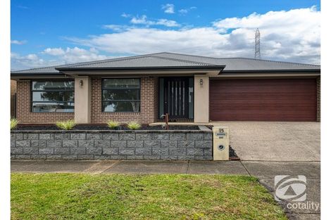 15 Maggiore Cres, Pakenham, VIC 3810