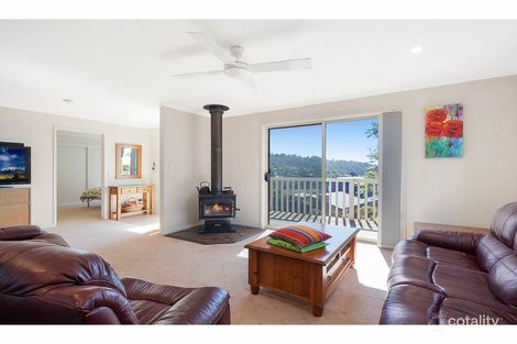 Property photo of 33 Yarrawood Avenue Berrambool NSW 2548