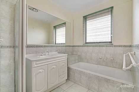 Property photo of 4 Cone Close Ringwood North VIC 3134