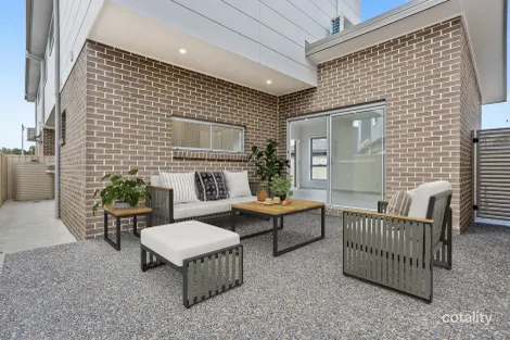 Property photo of 2/14 Brigadoon Circuit Oak Flats NSW 2529