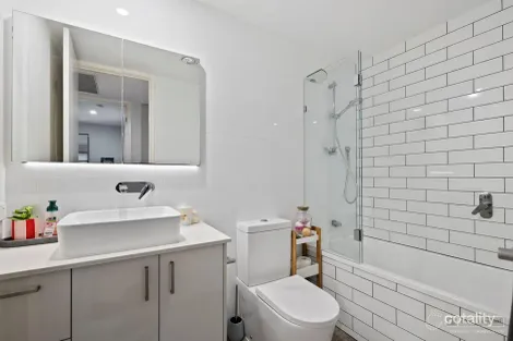 Property photo of 2/52 Brae Street Coorparoo QLD 4151