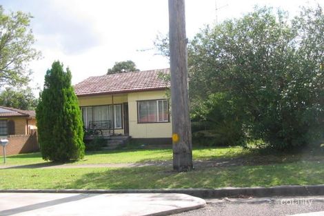 2 Blanc Ave, East Hills, NSW 2213