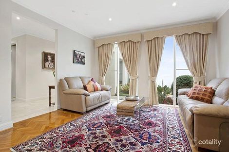 Property photo of 2/4A Linlithgow Avenue Caulfield North VIC 3161
