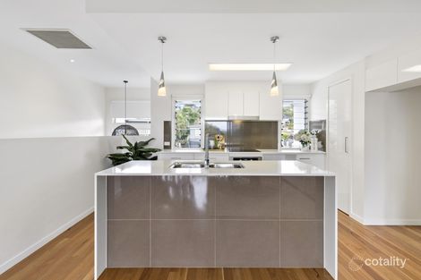 Property photo of 2/104 Albert Street Camp Hill QLD 4152