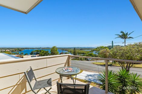 Property photo of 18 Summit Drive Banora Point NSW 2486