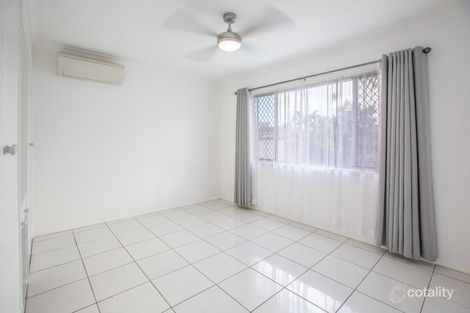 Property photo of 3 Rathbone Place Labrador QLD 4215