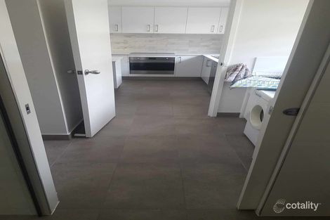 Property photo of 2/10 Wave Street Hampton VIC 3188