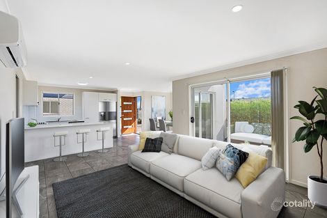 Property photo of 1/442 Hume Street Middle Ridge QLD 4350