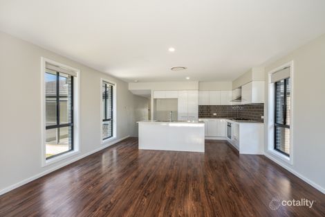 13b Lycett St, Thrumster, NSW 2444