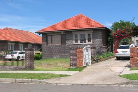 Property photo of 20 Hamel Crescent Earlwood NSW 2206