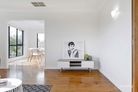 Property photo of 7 Merfield Place Giralang ACT 2617