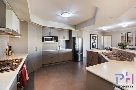 Property photo of 15 The Heath Eaglehawk VIC 3556