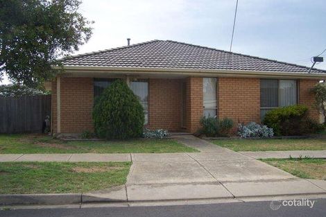 2/127 Rosella Ave, Werribee, VIC 3030