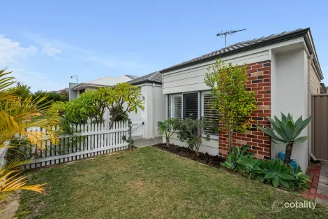 12a Benedick Rd, Coolbellup, WA 6163