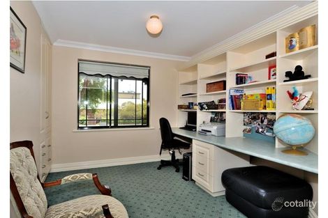 Property photo of 42 Damascus Drive Greenmount WA 6056