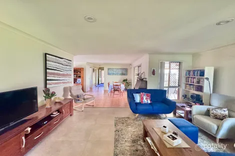 Property photo of 14 Hilltop Place Banyo QLD 4014