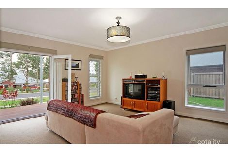 10 Bayswood Ave, Vincentia, NSW 2540