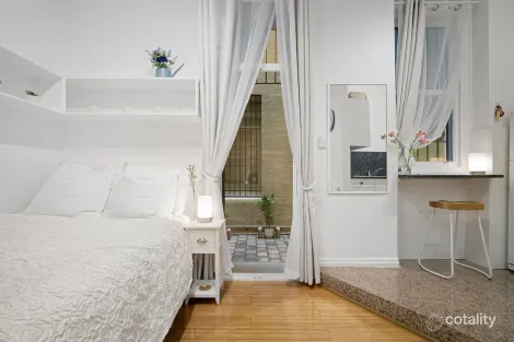 Property photo of 4/16-20 Kings Cross Road Potts Point NSW 2011