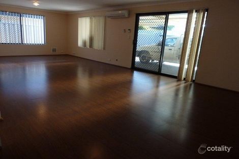 2 Ball Pl, Queens Park, WA 6107